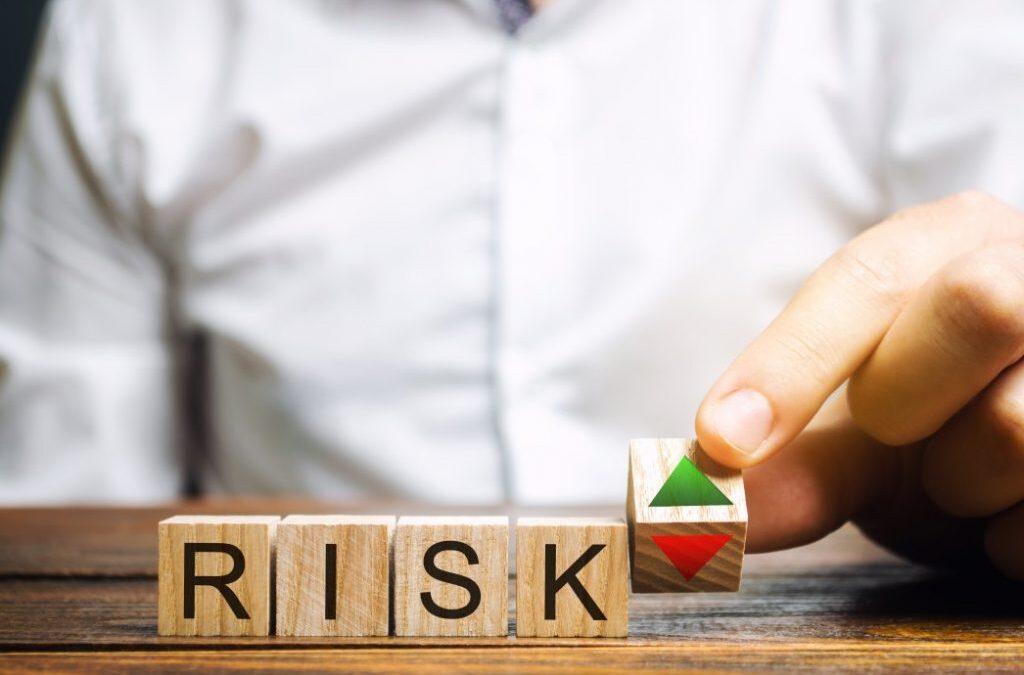 Small-Business-Risk-Factors-to-Consider